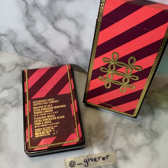 Nutcracker Sweet Copper Face Compact Extra Dimension Skinfinish MAC Highlighter - Picture 6 of 16